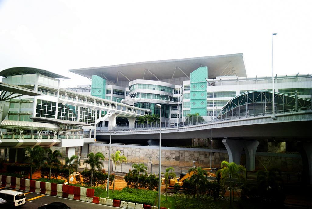 Hotel Time Johor Bahru Extérieur photo