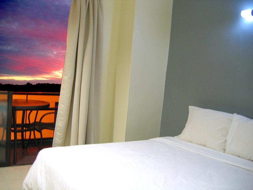 Hotel Time Johor Bahru Chambre photo